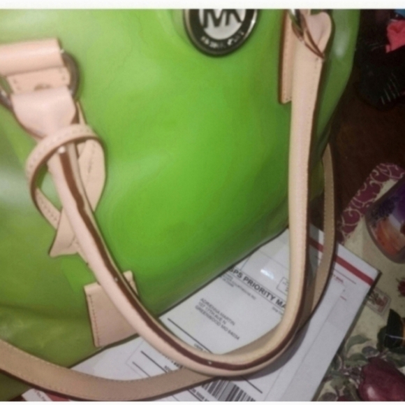 🍂🍁💣💣Limited RARE HTF VINTAGE MICHAEL KORS NEON GREEN FROSTED JELLY HAMILTON - Picture 6 of 8